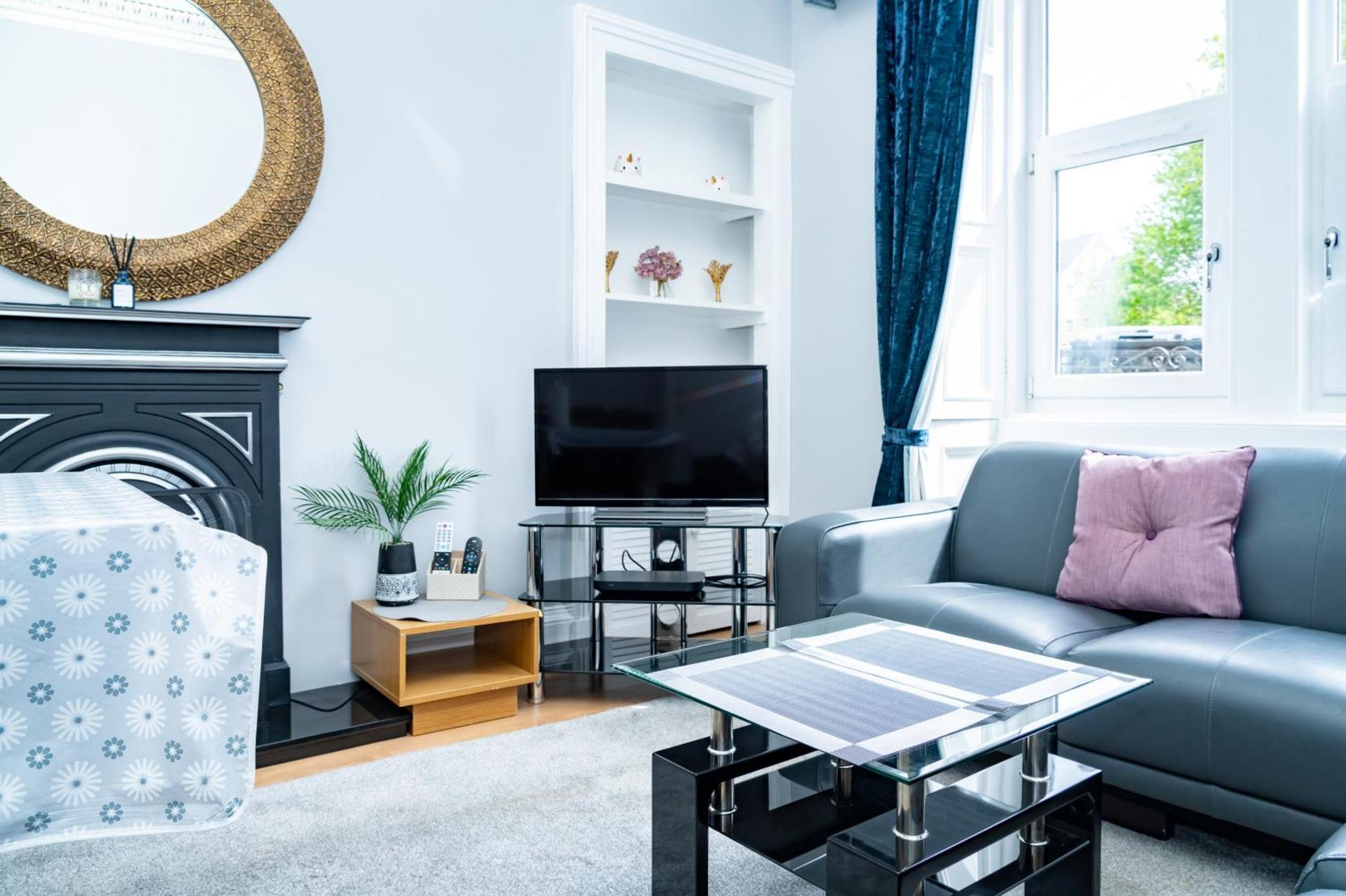 3br Next To Stadium Near Airport Sleeps 7 * Edinburgh